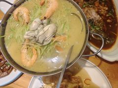 -快乐老家三鲜饺子东北菜(南六中路店)