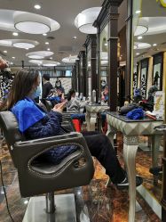 -八佰伴8008星级形象店