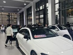 -上海星瀚奔驰4S店(红柳路店)