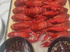 -肥肥虾庄·金牌油焖大虾(首义路店)