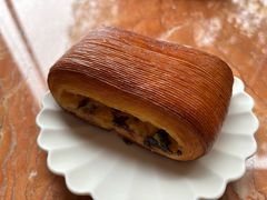 -VERIE BAKEHOUSE