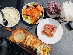 -wineapp葡萄酒餐吧(外滩金融中心店)