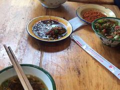 -拈签一笑黄牛肉辣卤串串