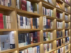 -猫的天空之城概念书店(景德镇陶溪川店)