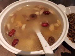 海南椰子鸡汤-港丽餐厅(来福士店)