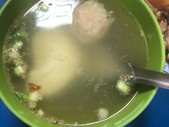 蛋包贡丸汤-三条通福州沙茶乾面