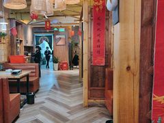 -六福酒馆(秦隆步行街店)