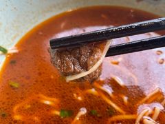 -亮亮面馆(经六路店)