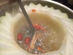 -得意咚瓜·顺德鱼生·冬瓜火锅(深圳首店)