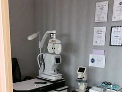 -瑞司视光眼镜·蔡司战略合作眼镜店(新街口店)