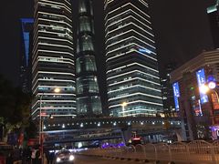 -陆家嘴空中步行连廊