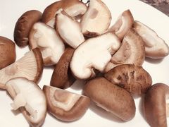 鲜香菇-仄园围炉坊·牛肉火锅·汕头卤水火锅(蛇口店)