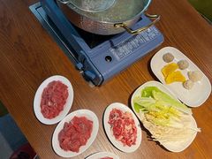 -牛满溢·自助潮汕鲜牛肉火锅(龙汇路店)