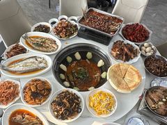 -丹水桥地锅鱼·翘嘴鲌·地方特色全鱼宴(丹江口大坝店)