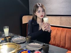 -铭牛烧肉·和牛海鲜自助(高新月牙湖店)