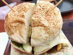 超厚芝士牛肉汉堡-魏斯理汉堡(西安沣东吾悦店)