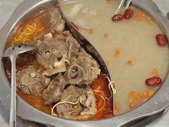 -光头药膳鸡(莱茵小镇店)