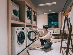 -杭州西湖湖滨银泰亚朵酒店