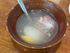 -老字号眼镜子煎包汤包店
