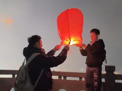 -巴陵广场