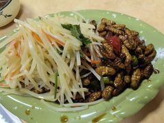 炸蚕蛹-乡府肉丁水饺(环山路店)