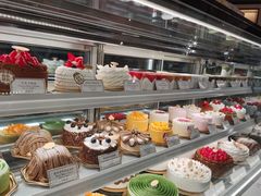 面包甜点陈列柜-布歌东京(合生汇店)