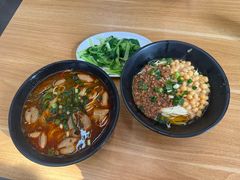 -丽影重庆小面(定西路店)