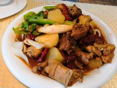 76号大盘鸡-巴扎美食·新疆菜·西域歌舞表演餐厅(新疆大厦店)