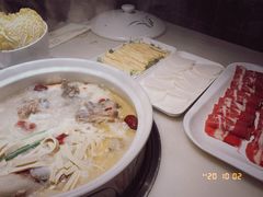 招牌筒骨砂锅-小骨煲金华砂锅(转塘金街美地店)