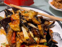 风味茄子-华盛园卷子王农家菜水库鱼