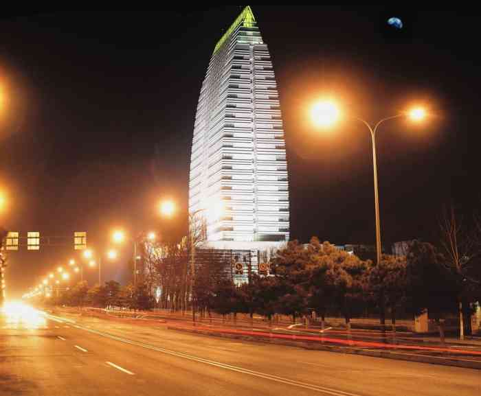 国盛大酒店餐厅-"代表长春市民参加公交车涨价的听证会,9点.