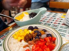 芋圆酒酿冰粉小风车-堂屋糖水店(愚园店)