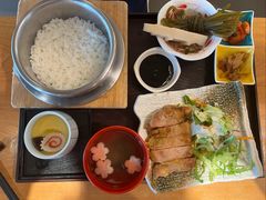 -味太助·银饭食堂(中华城店)