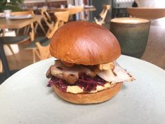 猪肉汉堡-BOR Eatery(安福路店)