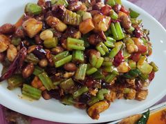 宫爆鸡丁-乐乐餐厅(湘子庙街店)