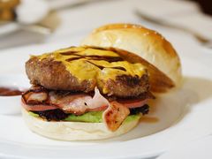 经典美式牛肉汉堡-摩根扒房(桐梓林店)