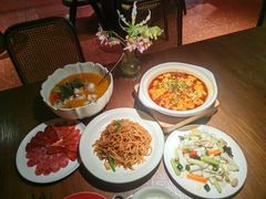 -肆海小川菜酒馆Wine Bistro (青年路店)