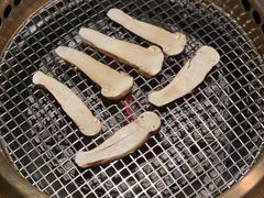 炭烤松茸-铭牛烧肉·和牛海鲜自助(高新月牙湖店)