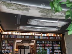 -新华书店白鹿书肆(市府路店)