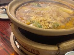 -沙胆彪炭炉牛杂煲(上海日月光广场店)