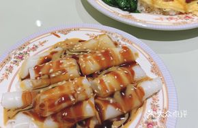 Sauce-drenched Pork Rice Noodle Roll