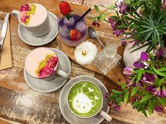 -FLOVIE FLORIST CAFE