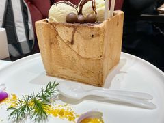 面包诱惑-高第街56号港式餐厅·精选(世茂广场宽厚里大明湖店)
