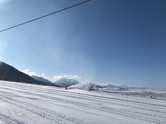 -丝绸之路山地度假区滑雪场