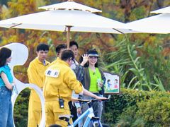 -饮湖威士忌鸡尾酒吧