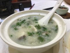 -龙悦湾酒家·八阵鱼生·渔人码头店