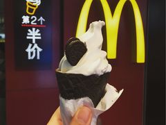 奥利奥圆筒-麦当劳(中山公园龙之梦店)