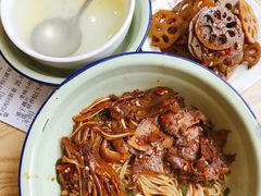-万方圆拌粉瓦罐汤(恒茂华城店)