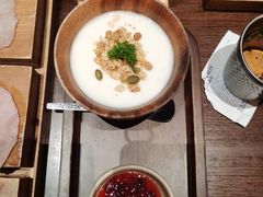 -银米·云南传统过桥米线(双廊黑金冠店)