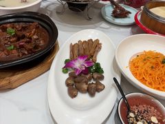 -梅利汴京烤鸭•开封豫菜地标店(东大街店)